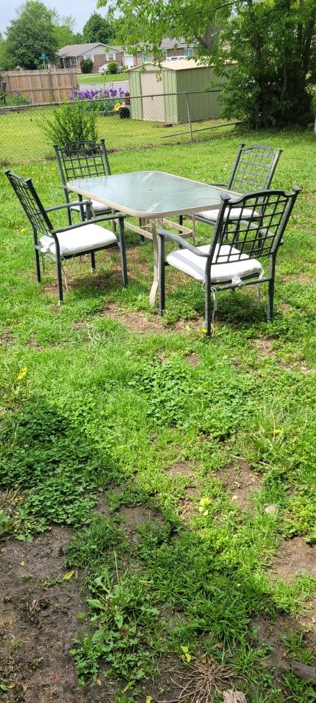 Patio Set Hampton Bay