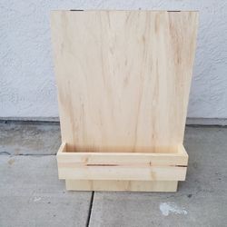 Flower Box Welcome Sign 