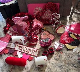 Tote of Valentine's Decor