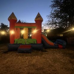 Bounce House  With Slide (W/ air Compresor) 