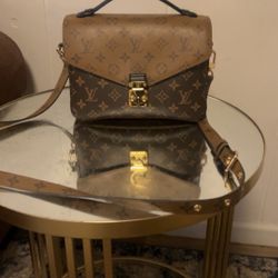Louis Vuitton pochette Métis Authentic