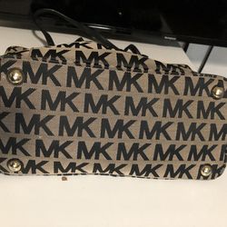 Michael khors purse