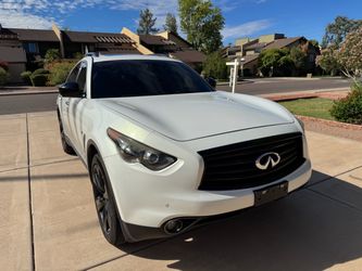 2016 Infiniti Qx70