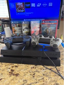 PS4 playstation 4 con  4 juegos  y buenos gta god of war call of duty and 2 controller  consola like new PlayStation 4