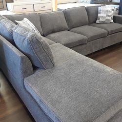 New Sectional Sofa With Reversible Chaise Lounge 
