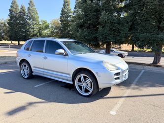 Porsche Cayenne SUV blue