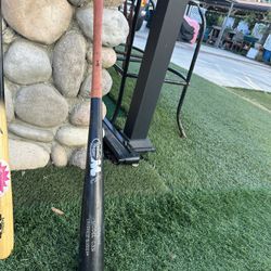 Baseball Bat 