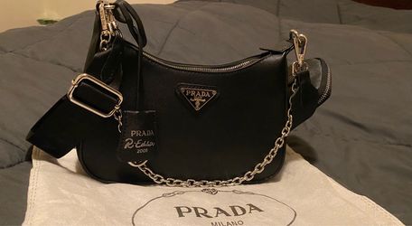 Women’s Prada purse re-edition 2005