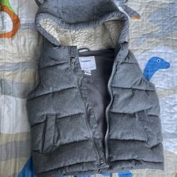Vest Size 2T 