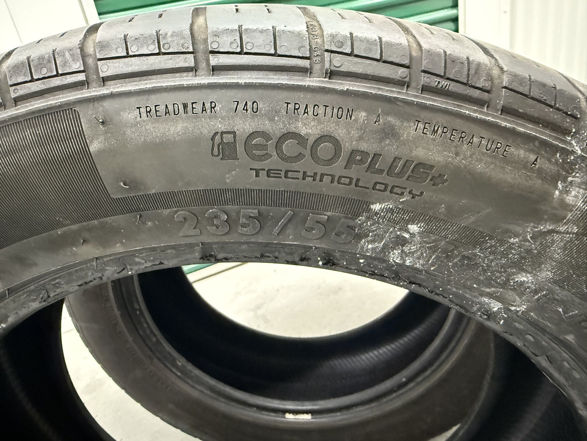 235/55 R18