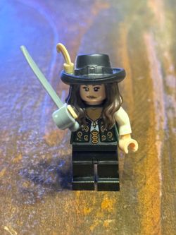 LEGO Pirates of the Caribbean Angelica Minifigure