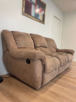 Reclining & vibration sofa