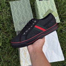 1977 Black Gucci Sneakers Brown Sole Designer Sneakers 