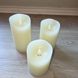 3 Battery Powered Candles with moving "flame"