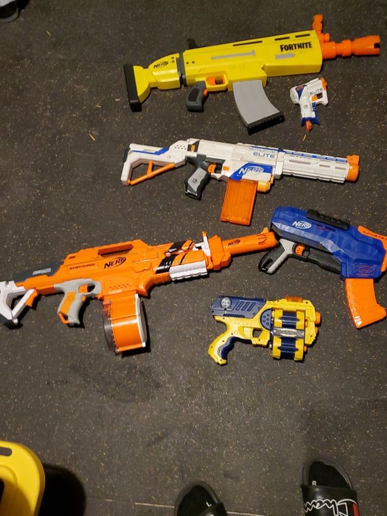 Bundle of Nerf Guns