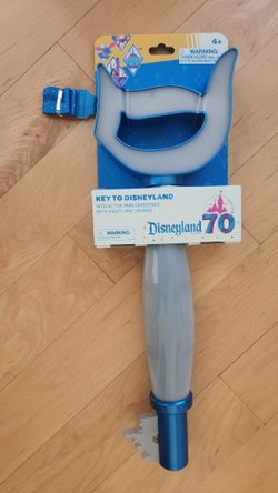 2025 Disneyland 70th Key With Original Silver Pin