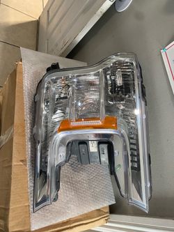 2018-2020 Ford F150 right headlight