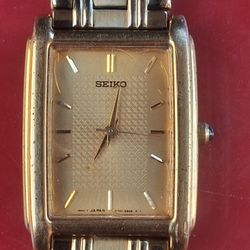 Seiko El Dorodo Watch V701-5e49 TANK WATCH