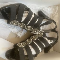 Size 6 Heel Tons More On My Page 