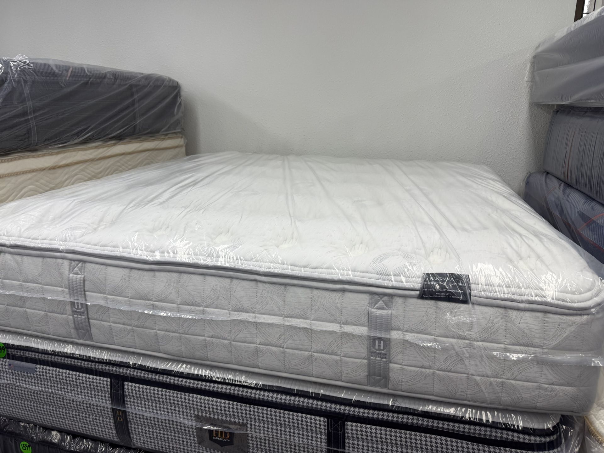 KING SIZE AIRELOOM HANDMADE COPPERTECH SILVER (LUXURY-FIRM) HANDMADE PILLOW TOP MATTRESS & BOX SPRINGS BED SET