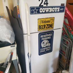 Garage Fridge $40
