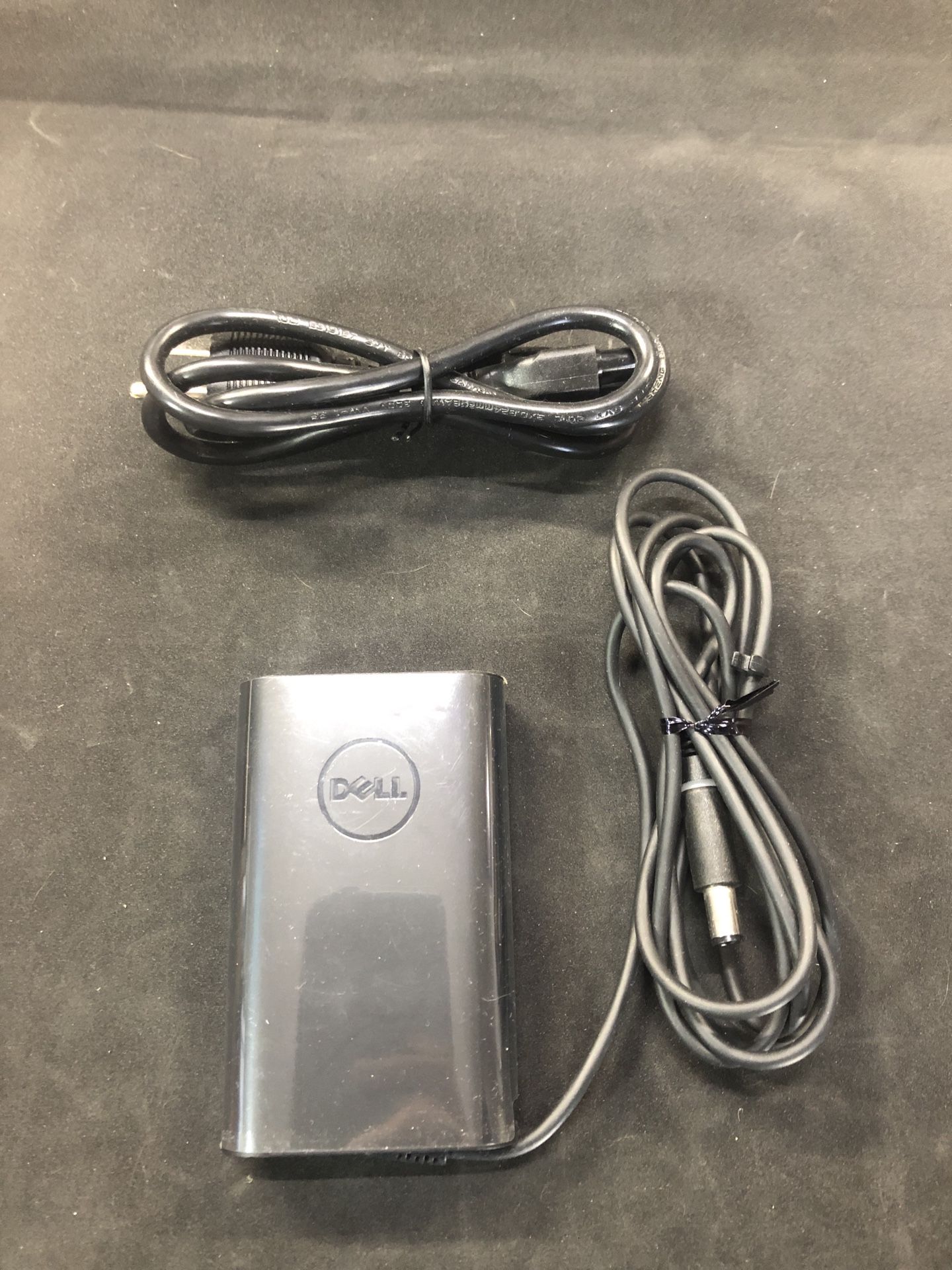 Sell 65W AC Adapter - output 19.5v = 3.34A