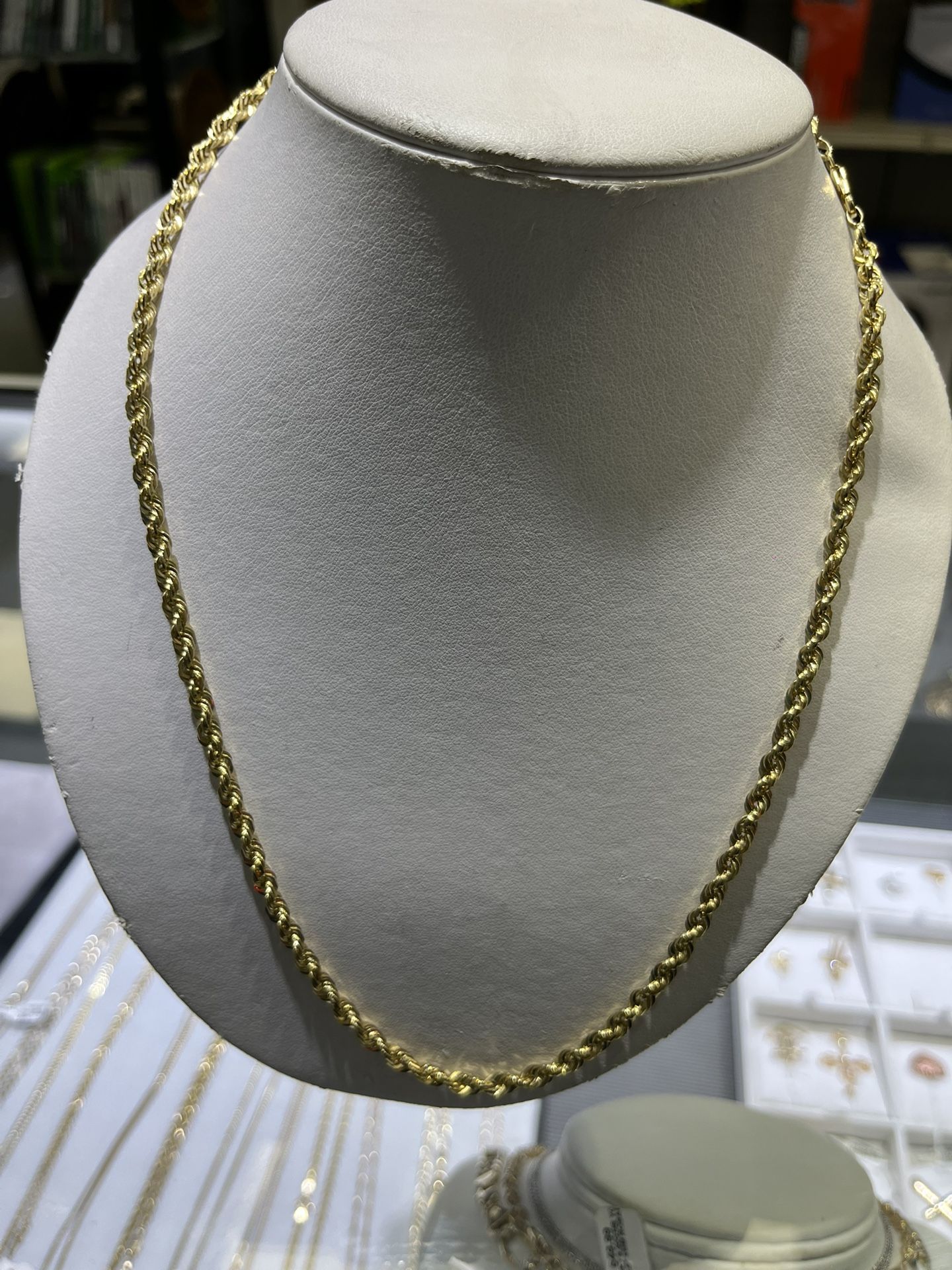 10kt Yellow Gold 22” 4mm Rope Chain 23.6 Grams