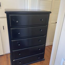 Free 5-drawer Wood Dresser