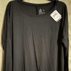 Reebok Supremium Tee Size Small $10