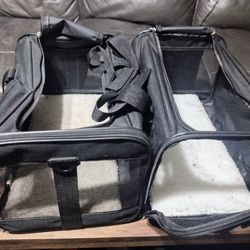 2 Medium Black Easy Explorer Soft Top Zip Pet Carriers