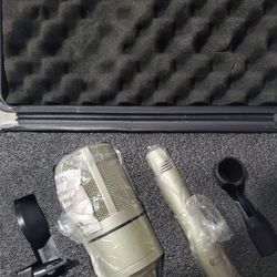 MXL 990/991 Diaphragm Condenser Microphone Bundle 