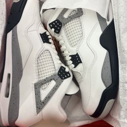 Air Jordan 4 Retro White Cements 