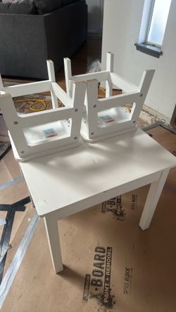 Kids table