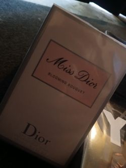 Miss Dior Blooming Boquet cologne