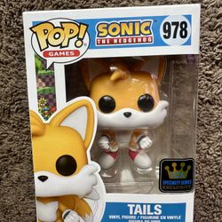 Funko Pop Tails W/Pop Protector