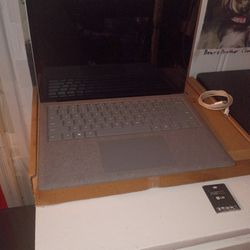 Microsoft Surface Laptop 4
