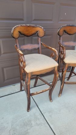 chairs high tops