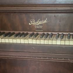 Packard Piano 