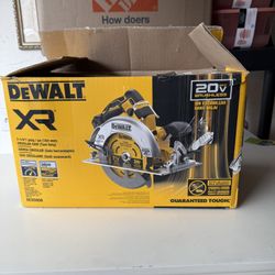 Dewalt Circular Saw New