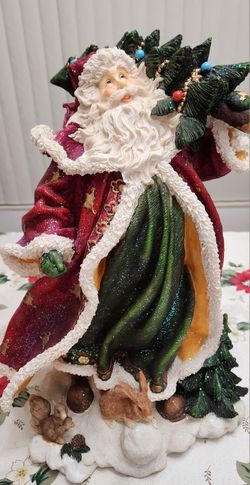 Santa Claus Figurine