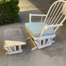 Free Maternity Gliding Chair And Foot Stool