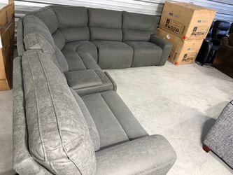 Power Reclining Sectional