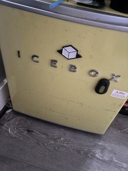 Mini Fridge