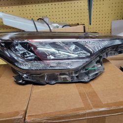 2020-22 Toyota CHR - Right Headlight 