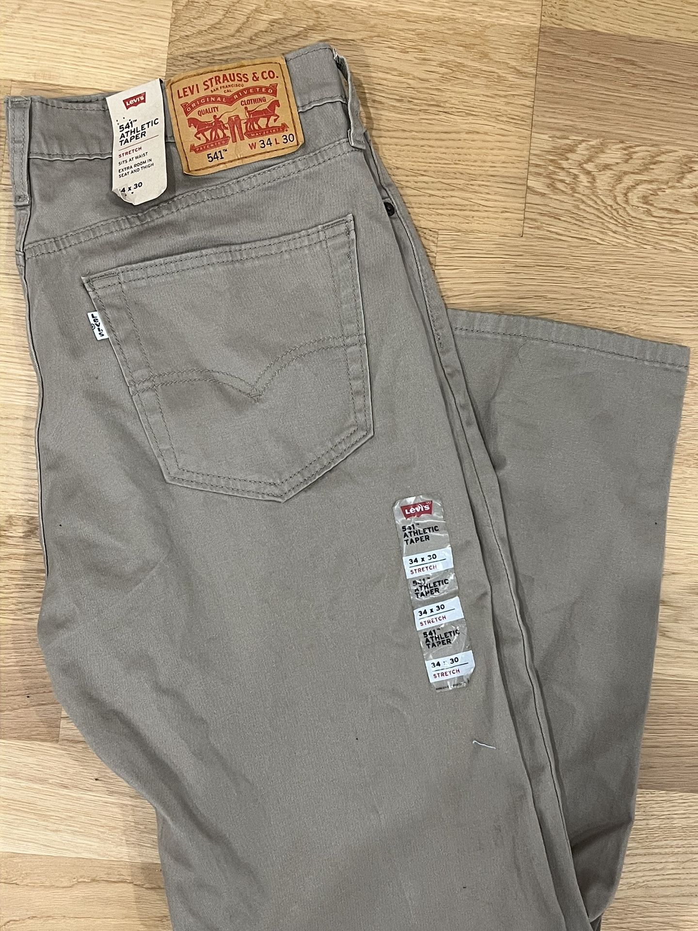 Levi’s Athletic Taper Stretch