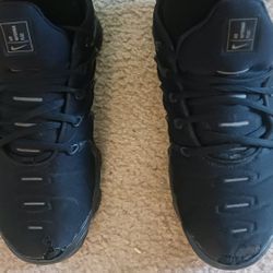 Nike Vapormax Plus Triple Black Size 11 