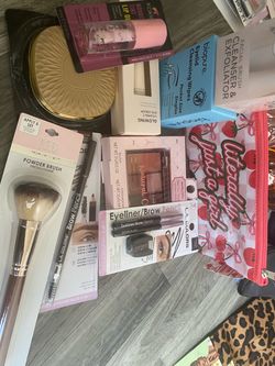 Mixed Makeup Bundle with Bag