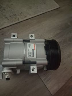 A/c comperesso4 and clutch. Forbchrystler and dodge cqravans