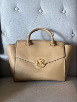 Michael Kors Tan, leather purse Michael Kors Tan, leather purse