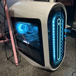 Alienware - Aurora R15 Gaming Desktop 